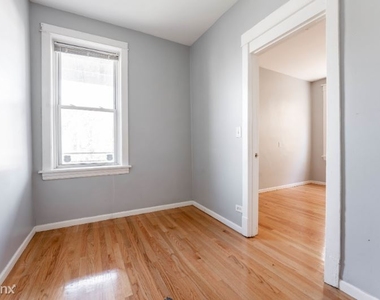 3574 W Wabansia Ave 2f - Photo Thumbnail 4