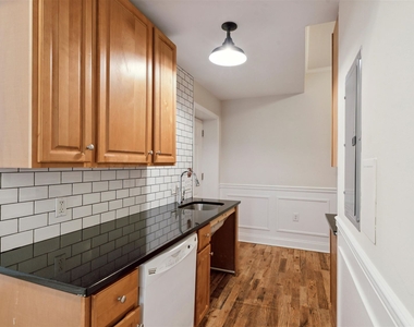 1723 Master St Unit A - Photo Thumbnail 6