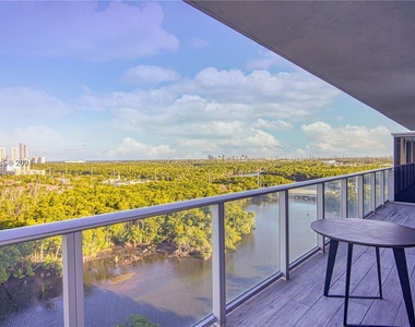 16385 Biscayne Blvd - Photo Thumbnail 15