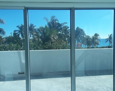 2655 Collins Ave - Photo Thumbnail 8