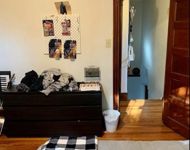 715 Hallowell Street - Photo Thumbnail 7