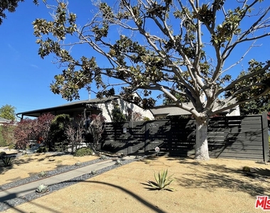 10808 Overland Ave - Photo Thumbnail 0