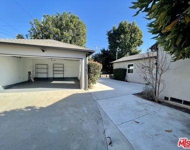 10808 Overland Ave - Photo Thumbnail 16