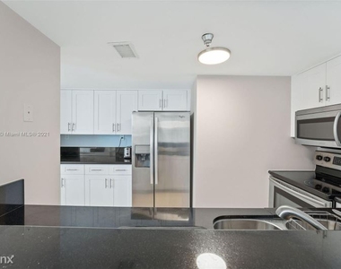 650 West Ave 1708 - Photo Thumbnail 3