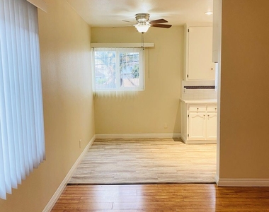 320 E Hyde Park - Photo Thumbnail 1