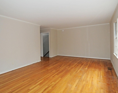 117 East Street Ne - Photo Thumbnail 5