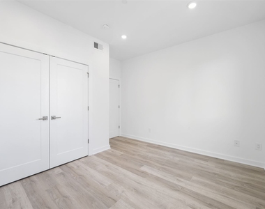 2327 Frankford Ave Unit 2 - Photo Thumbnail 19