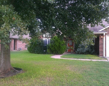 3621 Vienna Dr - Photo Thumbnail 0