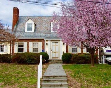 106 S Brook Lane - Photo Thumbnail 29