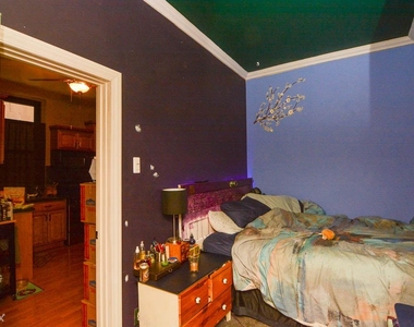 2119 W. Belmont, Unit 1 - Photo Thumbnail 13