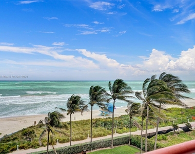 6767 Collins Ave - Photo Thumbnail 28