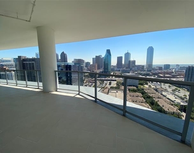 2502 N Houston Street - Photo Thumbnail 1