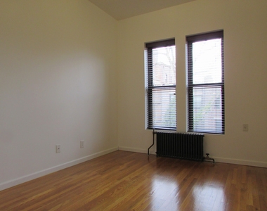 321 West 138th Street - Photo Thumbnail 4