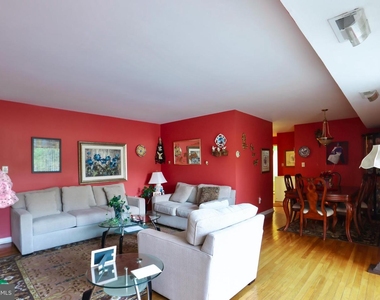 7617 Fontainebleau Dr #2138 - Photo Thumbnail 4