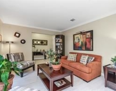 14111 Briarworth Dr - Photo Thumbnail 1