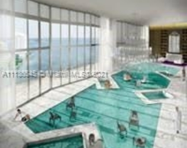 465 Brickell Ave - Photo Thumbnail 0