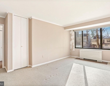 5410 Connecticut Ave Nw #310 - Photo Thumbnail 2