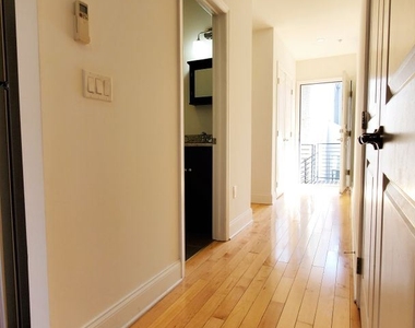 1311 Spruce Street - Photo Thumbnail 6