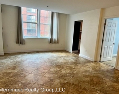 200r Market Street Unit 3014 - Photo Thumbnail 4