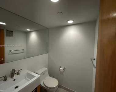 2801 Florida Ave Apt 235 - Photo Thumbnail 1