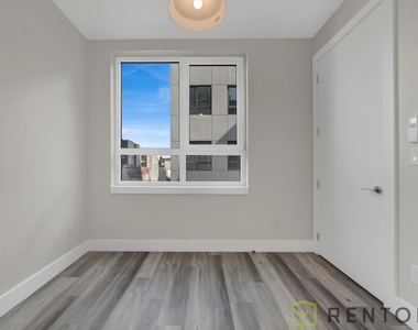 2337 Bedford Ave - Photo Thumbnail 12