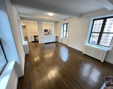 145 West 55th Street - Photo Thumbnail 4