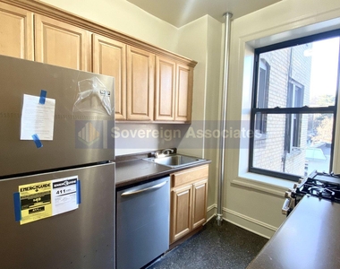 639 West 204th Street - Photo Thumbnail 3