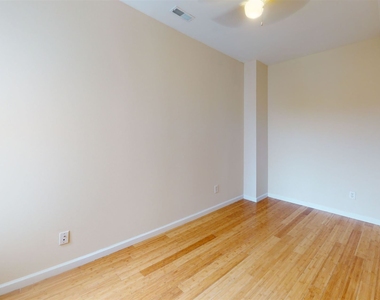 1827 Master St Unit B - Photo Thumbnail 5