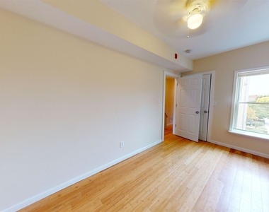 1827 Master St Unit B - Photo Thumbnail 19