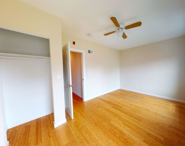 1827 Master St Unit B - Photo Thumbnail 12