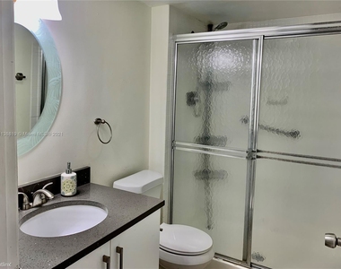 20355 Ne 34th Ct Apt 828 - Photo Thumbnail 4