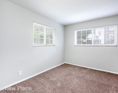 810 Riverview Drive 17b - Photo Thumbnail 9