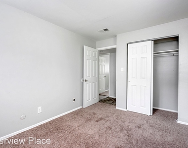 810 Riverview Drive 17b - Photo Thumbnail 10