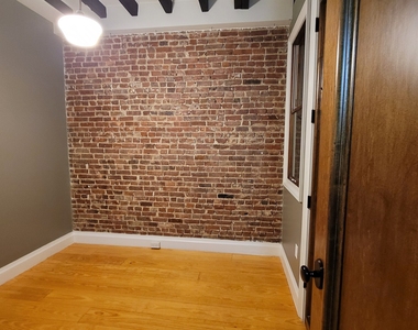 129 Putnam Avenue - Photo Thumbnail 10