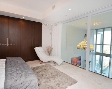 1100 Biscayne Blvd - Photo Thumbnail 27