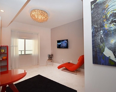 1100 Biscayne Blvd - Photo Thumbnail 7