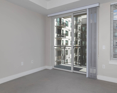 985 Albion St. - Photo Thumbnail 14