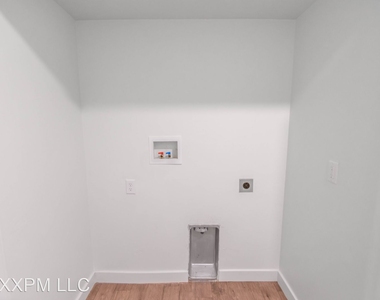 7524 W Geraint St - Photo Thumbnail 11