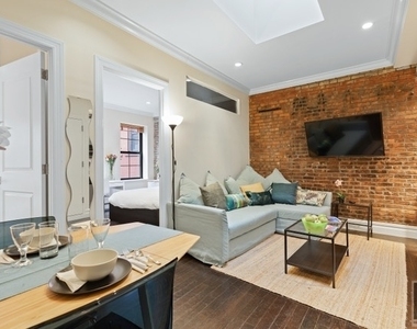 412 West 36 Street - Photo Thumbnail 6