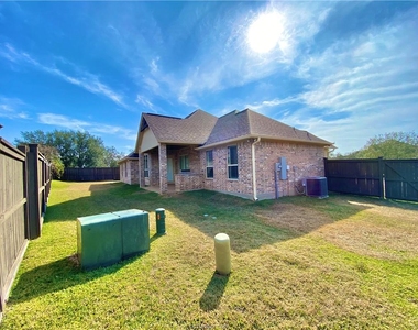 4312 Willowick Drive - Photo Thumbnail 19