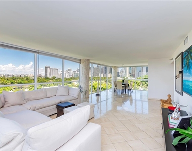 2025 Brickell Ave - Photo Thumbnail 20