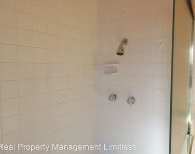 5401 Zelzah Avenue Unit 126 - Photo Thumbnail 20