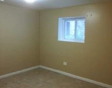 6428 N Oakley Ave - Photo Thumbnail 6