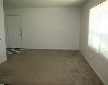 314 S Haswell Dr - Photo Thumbnail 2