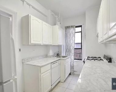 315 West 102nd Street - Photo Thumbnail 2