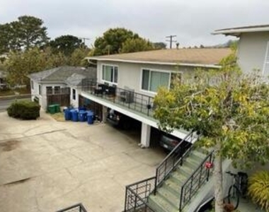 210 Barranca Ave - Photo Thumbnail 3