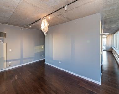 611 South Wells Street - Photo Thumbnail 18