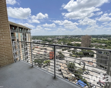 214 Barton Springs Rd - Photo Thumbnail 11