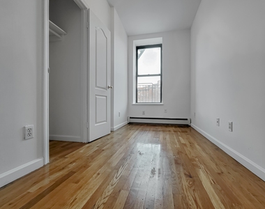 181 East Houston Street - Photo Thumbnail 10