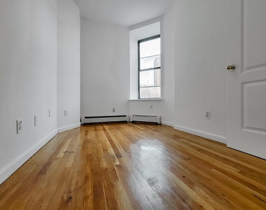 181 East Houston Street - Photo Thumbnail 8